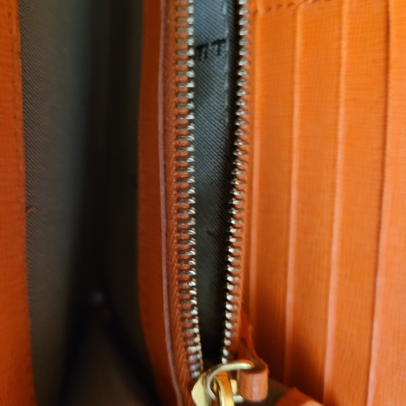 Authentic FENDI Logo Plate Leather Long Wallet Orange Italy - Picture 6 of 13